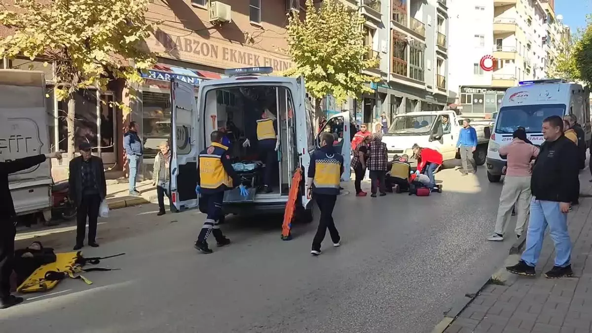 Edirne’de Motosiklet Kazası: 3 Yaralı
