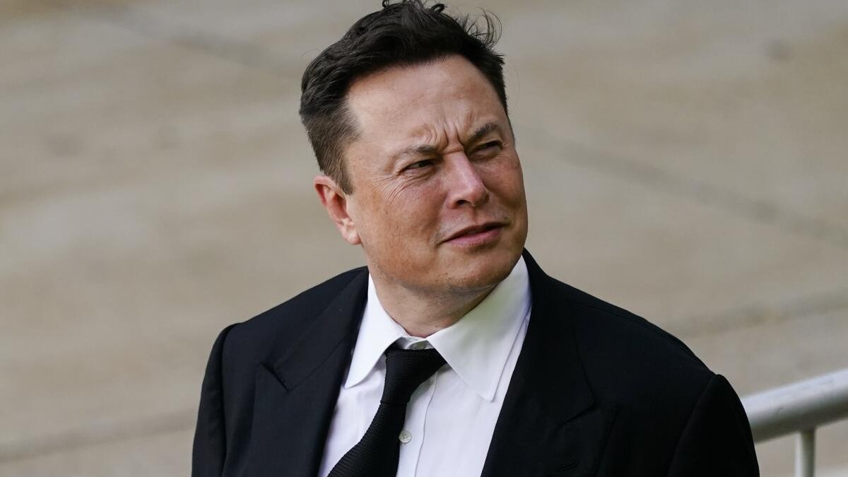 Elon Musk: Derin devlet peşime düştü