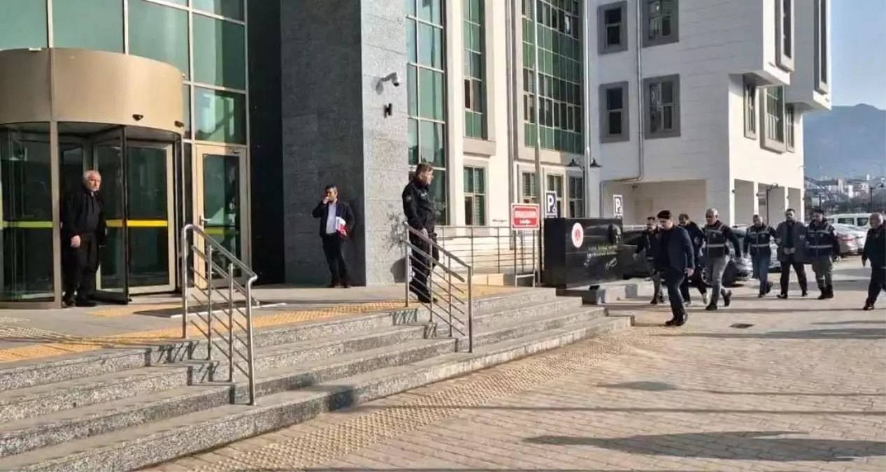 Adana’da Haraç İddiası: 2 Şüpheli Adliyeye Sevk Edildi