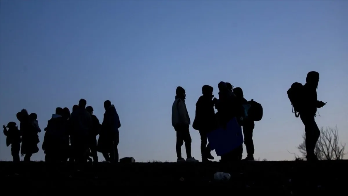 Balıkesir’de güvenlik güçleri, 18 düzensiz göçmen yakaladı