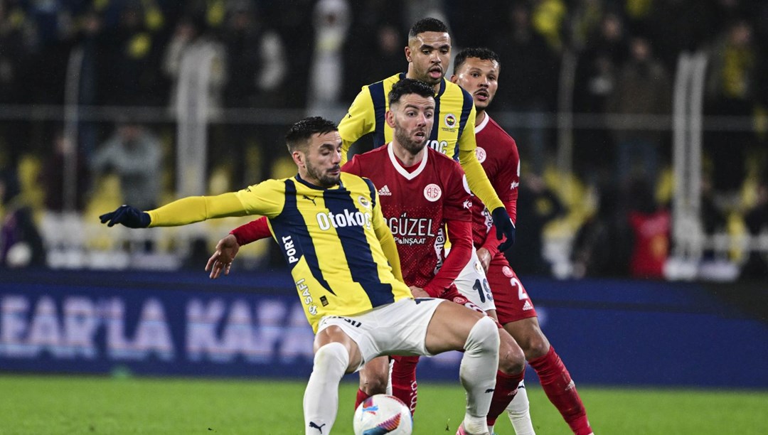 FenerbahÃ§e’nin farkÄ± 4’e indirmesinin ardÄ±ndan: “Mourinho haklÄ± Ã§Ä±ktÄ±, stres Galatasaray’da”